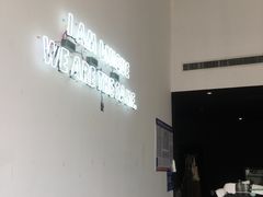 -UNI UNI(环亚凯瑟琳店)