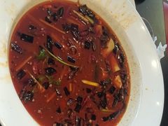 -川流不息·地道川菜·小龙虾(松东路店)