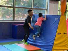 -能量学院少儿体能运动馆(公园1872店)