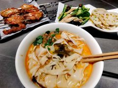 -郑享吃烧烤烩面(红专路店)