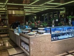 -大中华希尔顿酒店-念自助餐·嗨啤·小龙虾