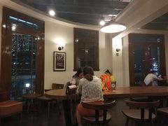 大堂-星巴克(宁波老外滩店)