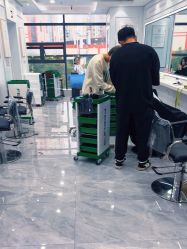 -镁连社·美联社