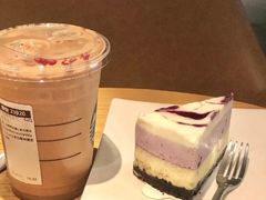 双层轻芝蛋糕-星巴克(南通海安文峰大世界店)