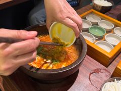-良米山·云南野生菌过桥米线(上海首店)