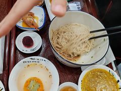 -百年老字号·观振兴蟹黄面·三虾面·苏式面(观前街富仁坊巷店)