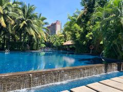 -三亚湾海居铂尔曼度假酒店