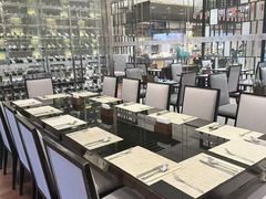 -广州万富希尔顿酒店·感趣自助餐厅·金秋蟹宴生蚝海鲜刺身