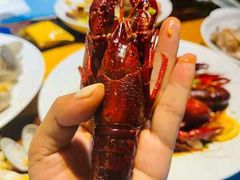 -臻鲜燕海鲜融合餐厅(金陵style店)