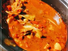 -国庆鱼头鱼尾馆(盛世华庭店)