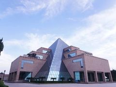 -上海市龙华烈士陵园