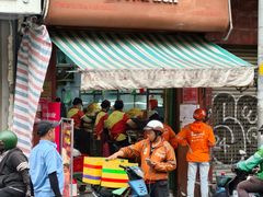 -Bánh Mì Huynh Hoa