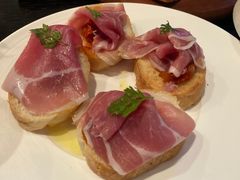 -wineapp葡萄酒餐吧(外滩金融中心店)