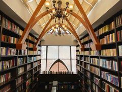 -钟书阁(松江泰晤士小镇店)