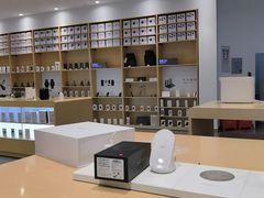 -华为授权体验店(中山公园来福士)
