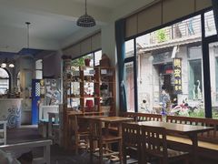 -Anne猫窝咖啡屋