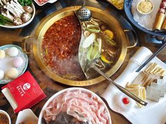 -小天鹅火锅·一线江景洪鼎旗舰店(洪崖洞店)