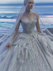 -Lady  Jane高端婚纱礼服馆