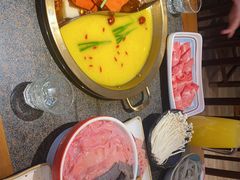 -小天鹅火锅·一线江景洪鼎旗舰店(洪崖洞店)