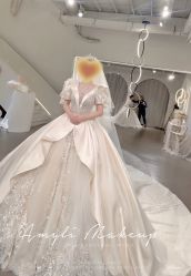 -艾米丽婚纱礼服