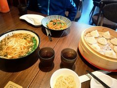 -玖鲜小笼(中山广场店)