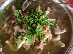 -谢老五跷脚牛肉·非遗传承店