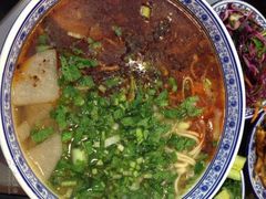 -陈记牛肉面