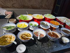 -中豪大酒店-嵩海阁自助餐厅(解放路店)