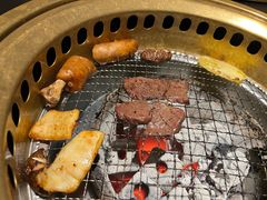 -山川小町·极番烧肉(新地假日广场店)