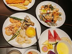 -涨巢·潮玩水疗局