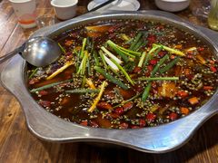 -乡土特色.冷锅鱼.牦牛肉汤锅