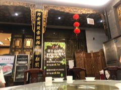 门面-蔼若春.传承三十年云南菜(金碧公园店)