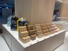面包甜点陈列柜-好利来(梅江永旺店)
