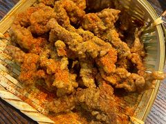 -爆炸头阿姨小四川正宗川味小吃(无任何分店)