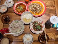 -老方桌烂蹄花川菜馆(九龙坡店)