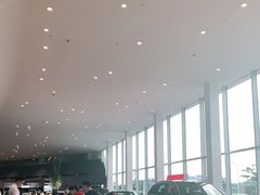 -深圳锦龙奥迪4S店(前海店)