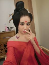 -盘子女人坊古装写真摄影(厦门总店)