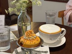 -Café Monson