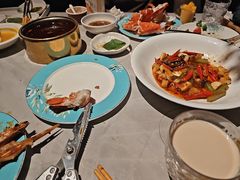 -雍容荟帝王蟹活龙虾展台自助(IFS黑金店)
