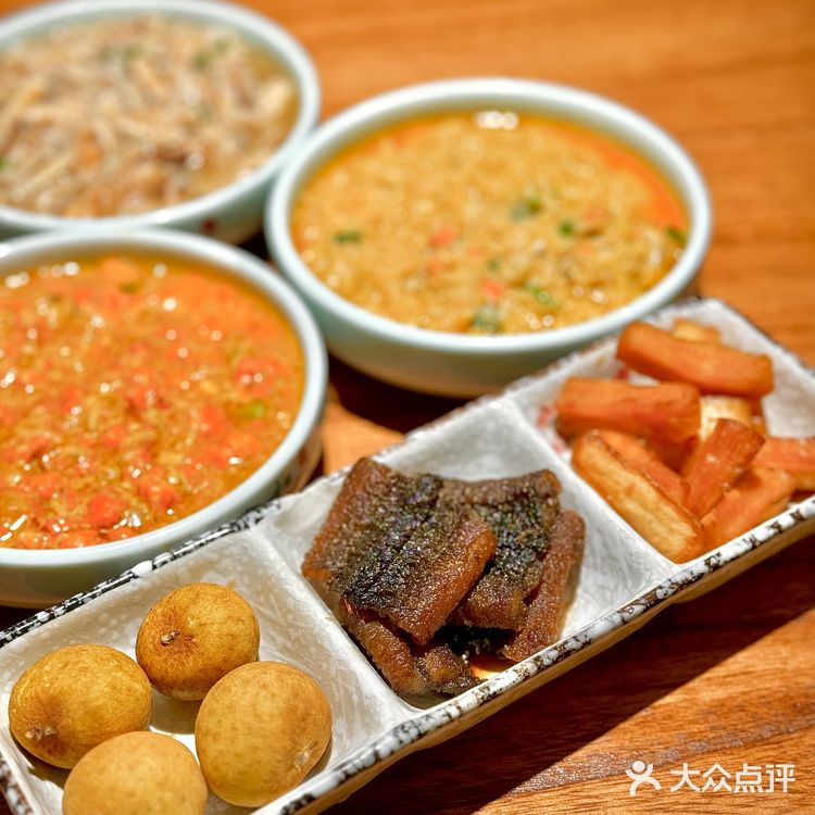 天呢～蟹黄面怎么这么好吃！