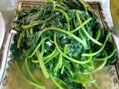 清炒时蔬-范饭椰林川湘味海鲜·椰子鸡(三亚湾椰梦长廊店)