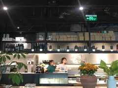 大堂-半山腰·云南菜(侨福芳草地店)
