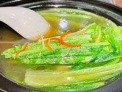 牛骨汤时蔬-港丽餐厅