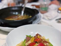 露笋玉葱澳洲和牛-宝丽轩中餐厅BAOLIXUAN
