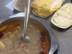 -光头药膳鸡(莱茵小镇店)