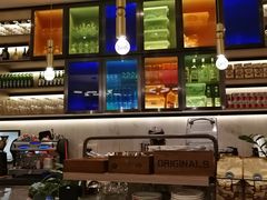 -港丽餐厅(高德置地店)