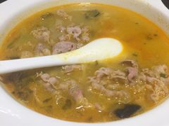 酸汤肥牛-鹿港小镇(金虹桥国际中心店)