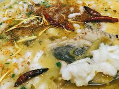 酸菜乌鱼花-冯小炒(巴渝大道店)