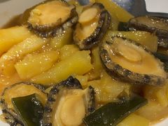 鲍鱼烧土豆-开海·红岛海鲜虾水饺(石老人店)
