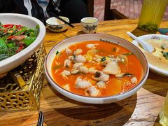 -老滇山寨•云南特色菜•地方菜•民族风情歌舞表演(金碧店)